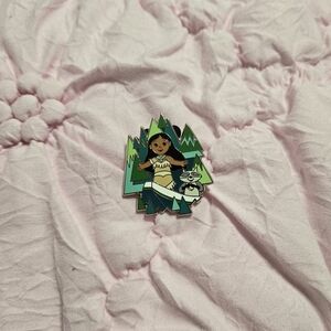 Disney "it's a small world" Pocahontas pin